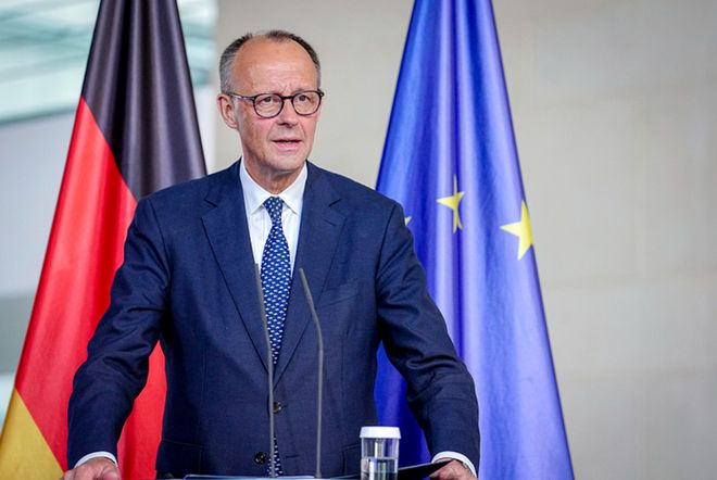 天顺娱乐官方：“拉胯！想赢中美，但啥啥都不干”